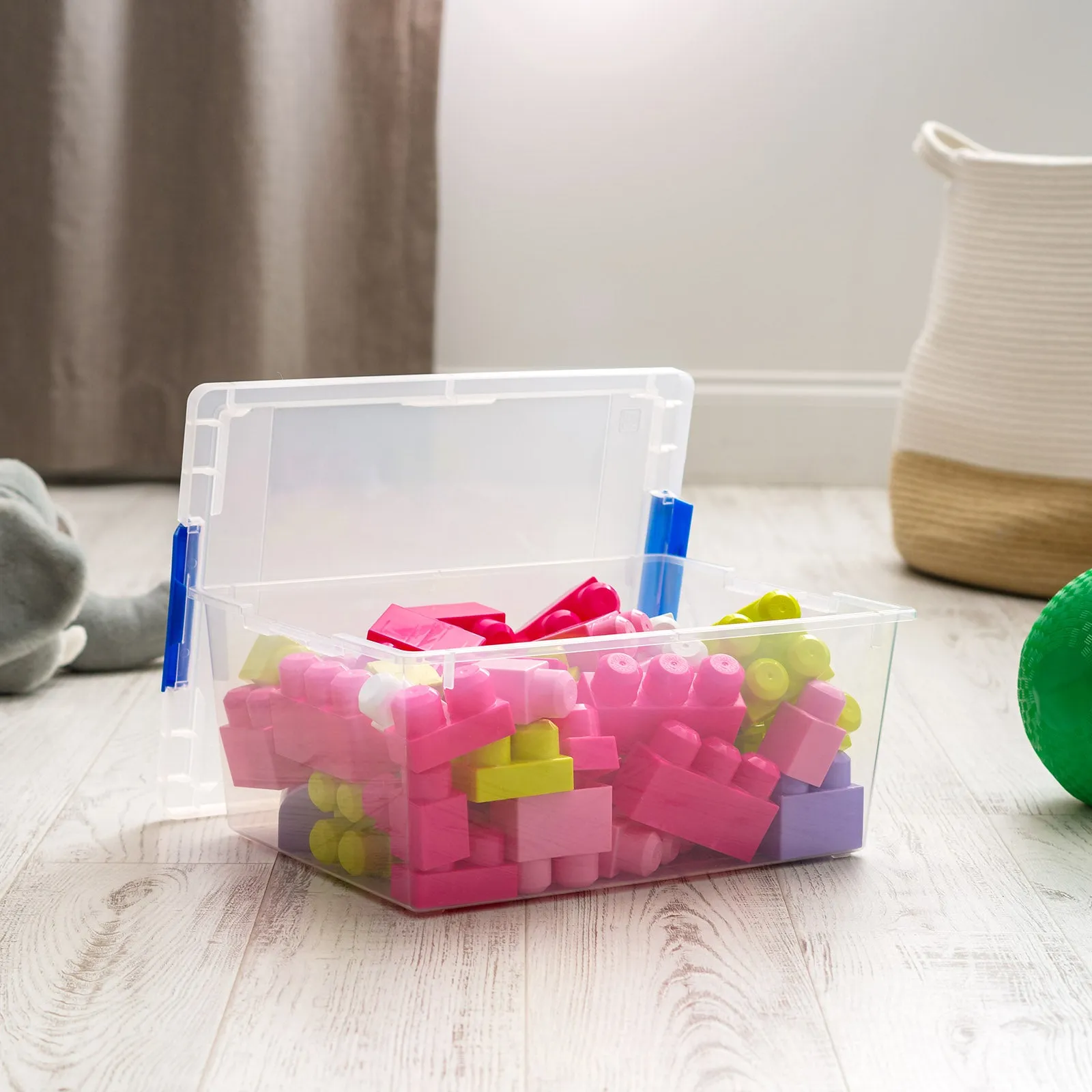 11 QT Clear Plastic Storage Container Clip Box 4 Pack