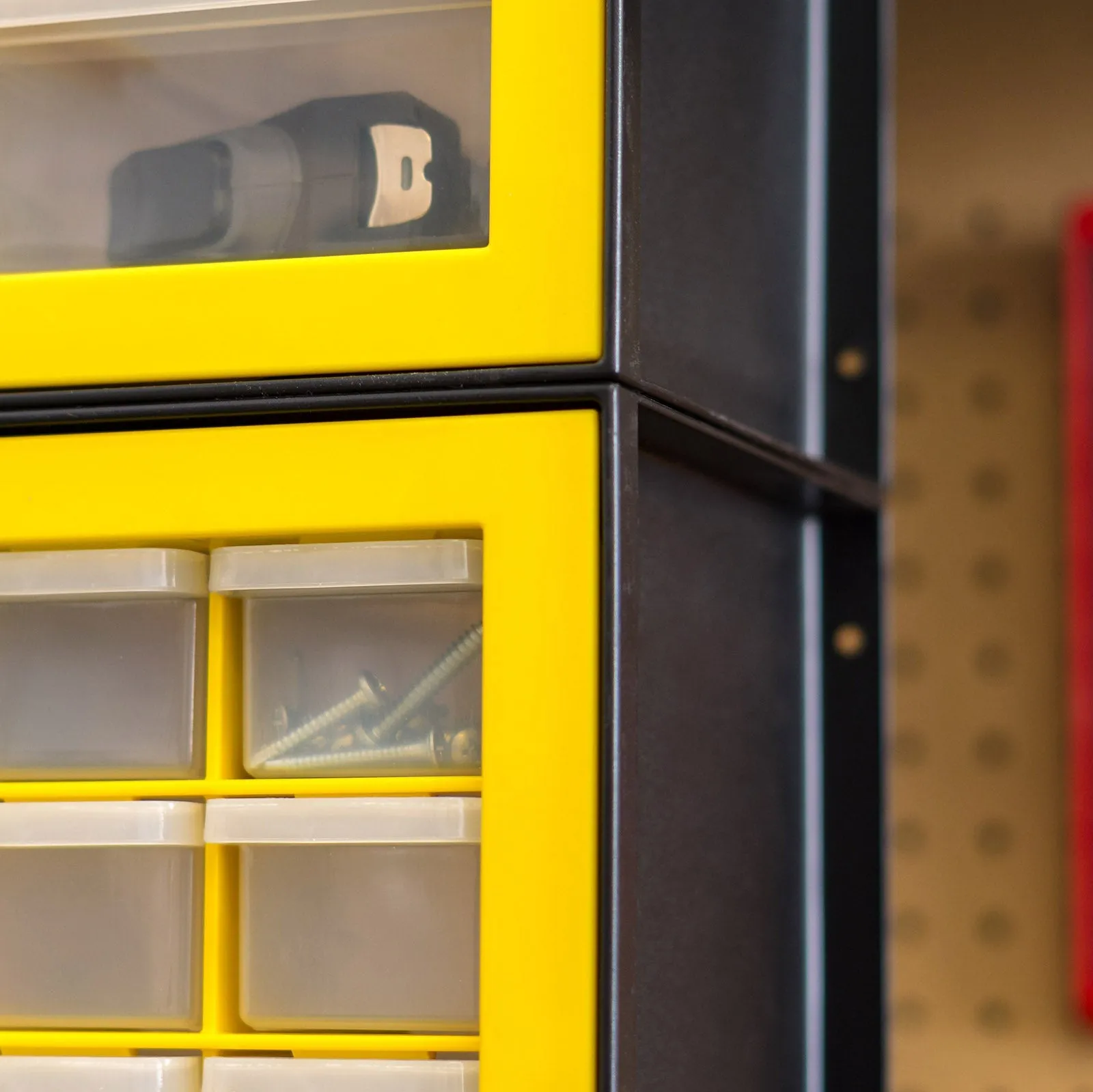 26 Drawer Parts Cabinet, Black/Yellow