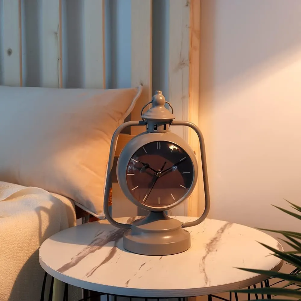 JUXORI Round Clock Battery Operated with Nightlight, Non Ticking Silent Retro Crescendo Small Simply Design Table/Desk Clock for Bedroom Living Room for Kids (Grey)