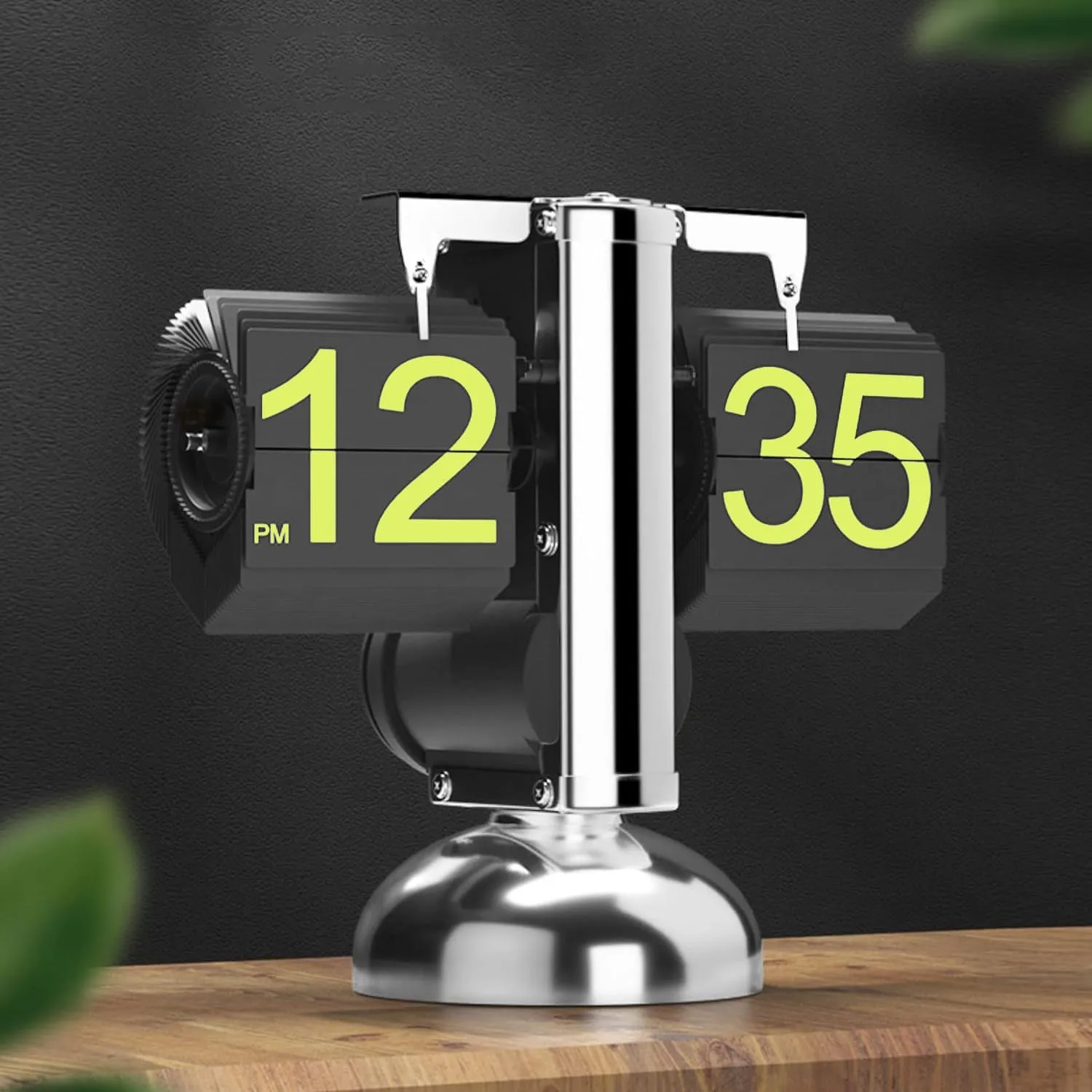 Maa Laxmi .〓Flip Desk Clock, 24 Hours Walnut Wood Base Retro Digital Flip Desk Clock, Internal Gear Operated Battery Operated Mechanical Melting Clock for Home Room Office Decoration