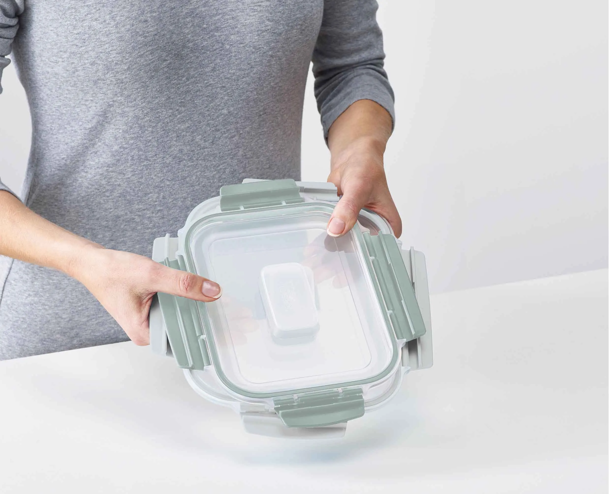 Nest™ Lock 5-piece Green Food Container Set - Editions