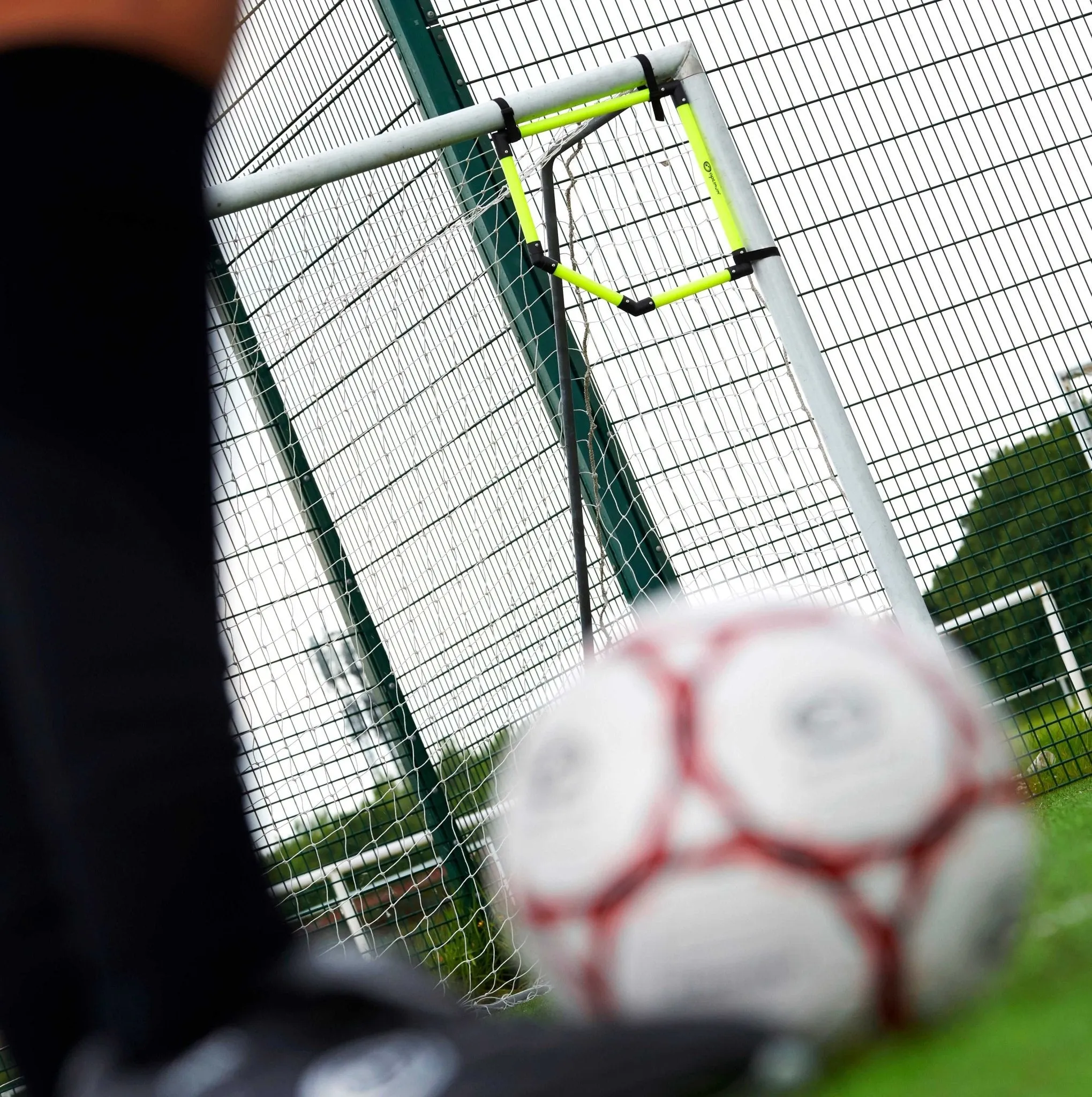 Standard Top Bins Football Target - Set of 2