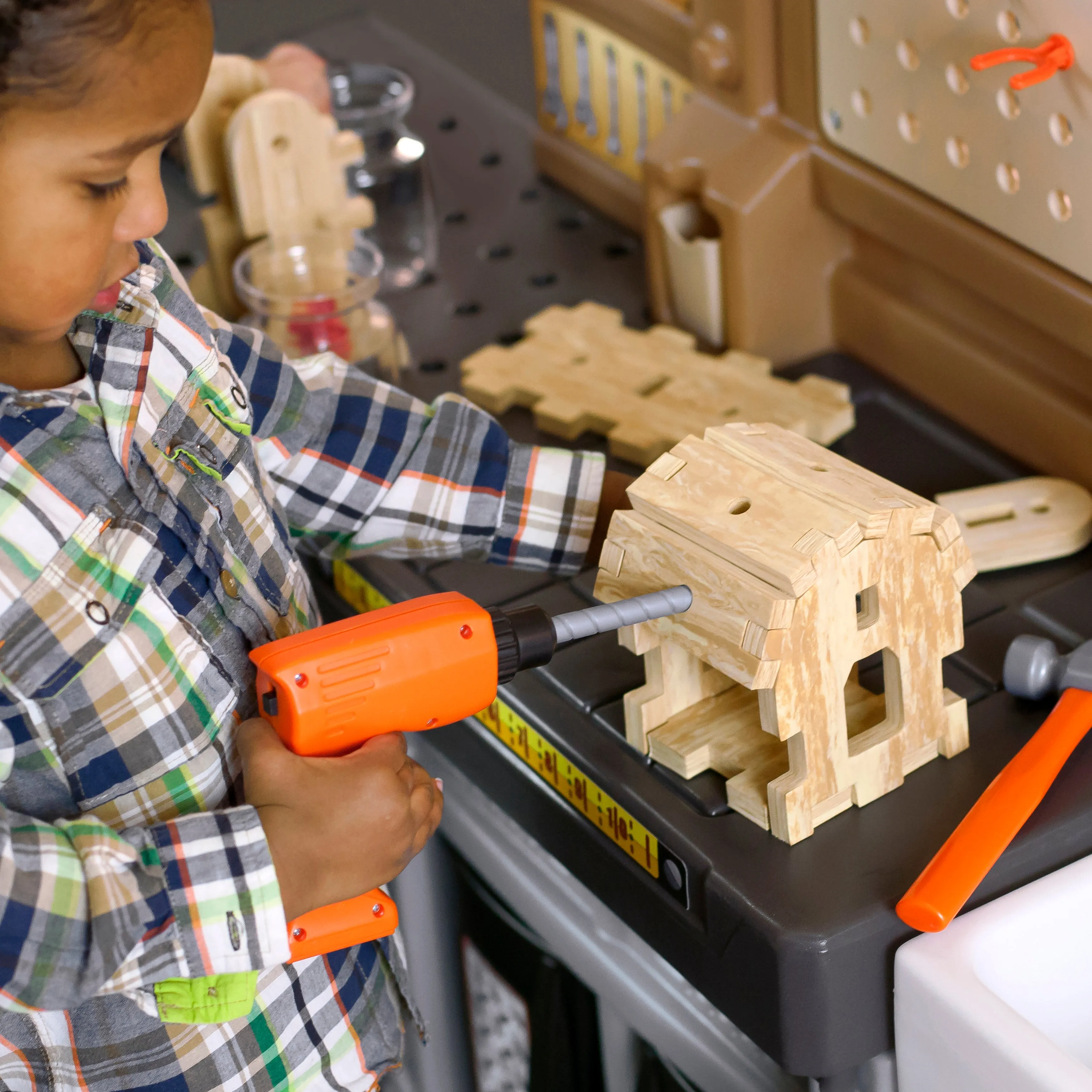 Step2 Pro Play Workshop & Utility Bench