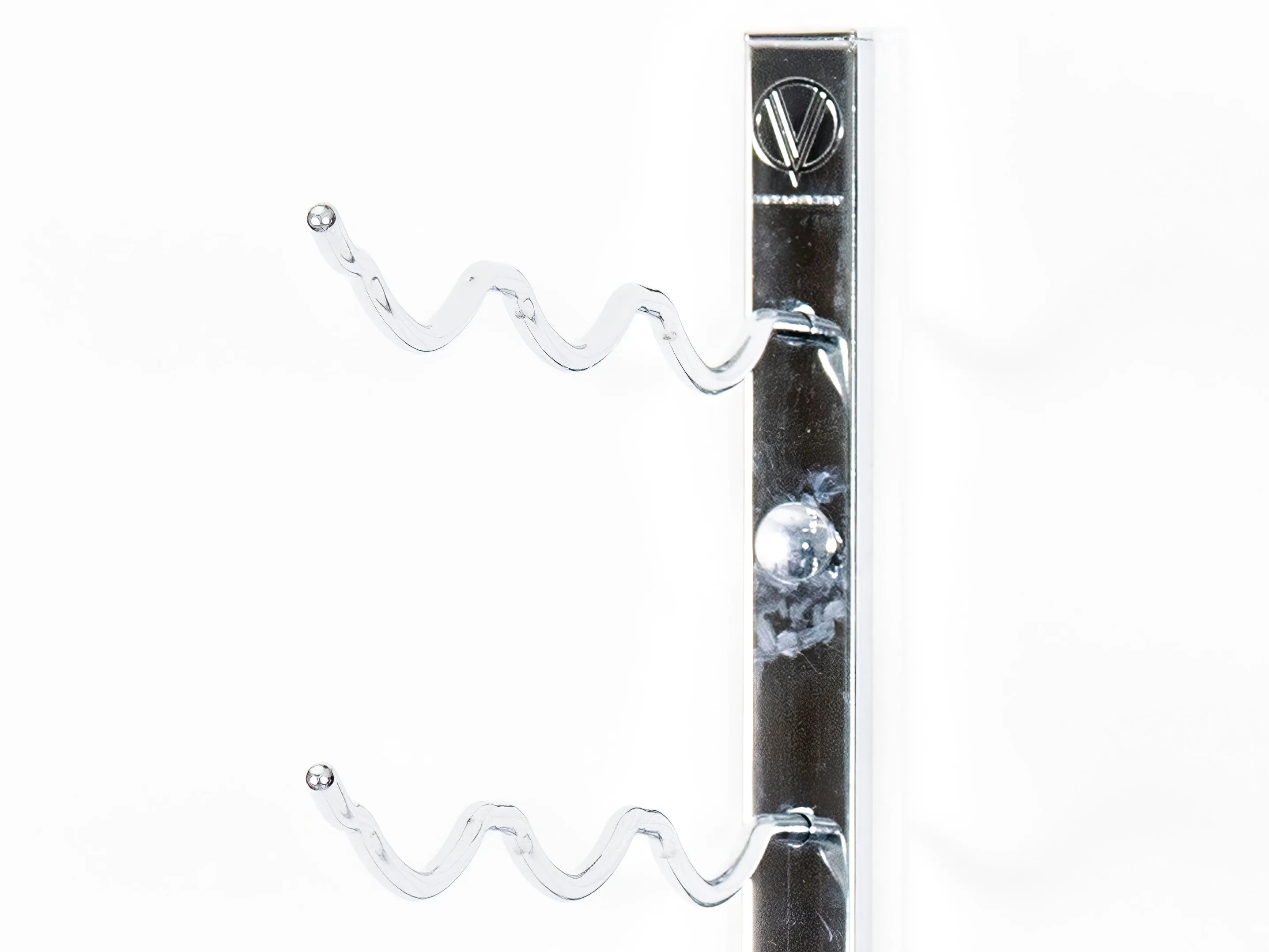 W Series 2ft Wall Mounted Wine Rack (18 bottles - Triple Depth)